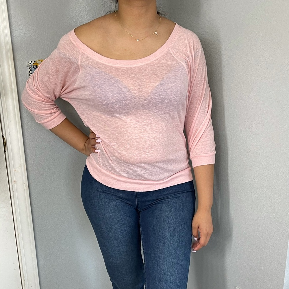 American Eagle Off the shoulder pink top